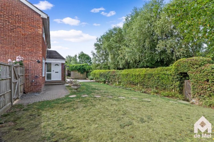 Images for Knights Way, Tewkesbury