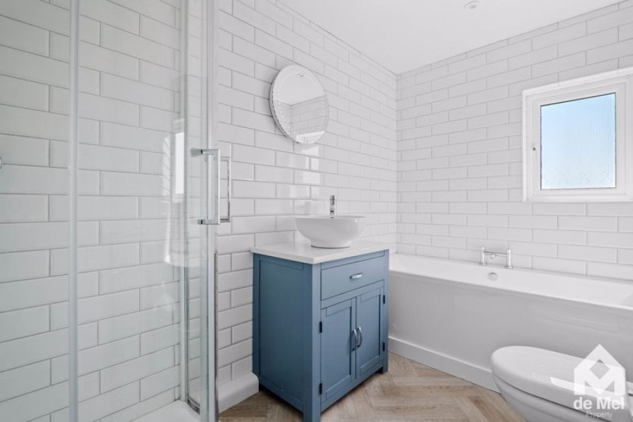 Images for Blackthorn End, Leckhampton, Cheltenham, Gloucestershire, GL53