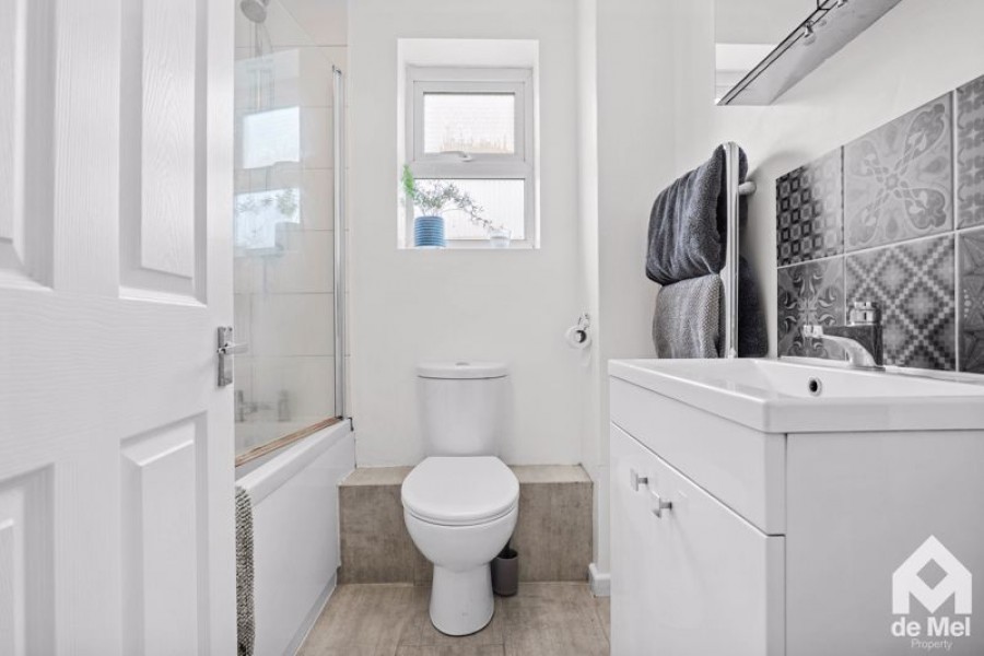 Images for Reddings Park, Cheltenham