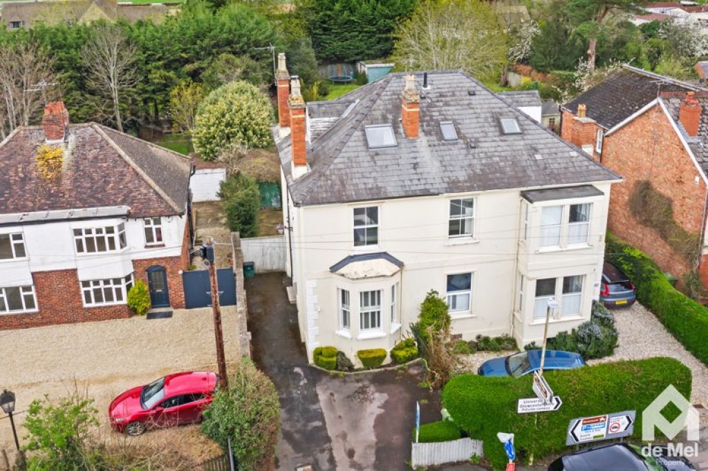 New Barn Lane, Cheltenham, 4 bedroom