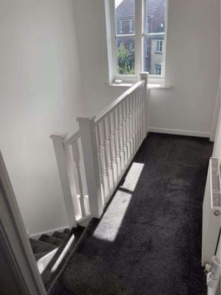 Images for Kingfisher Drive, Cheltenham