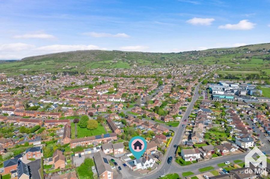 Images for Two Hedges Road, Bishops Cleeve, Cheltenham, GL52