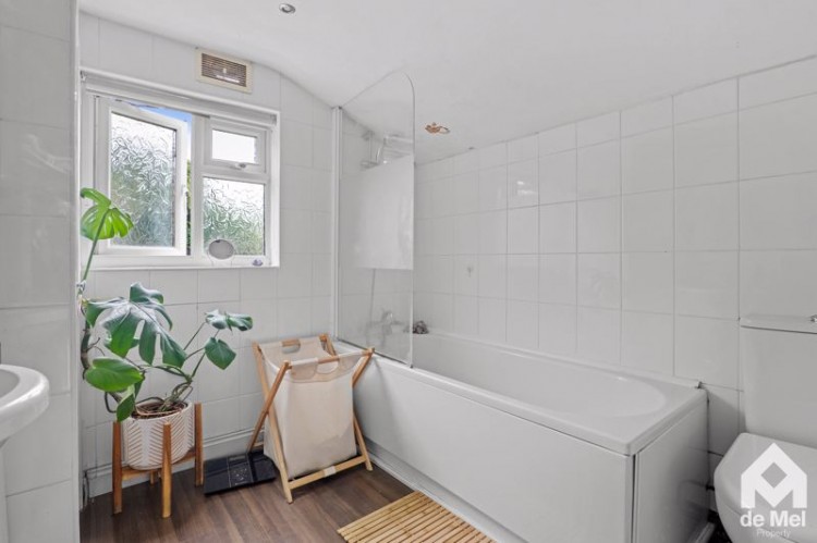 Images for Ryeworth Road, Charlton Kings (Balcarras Catchment)