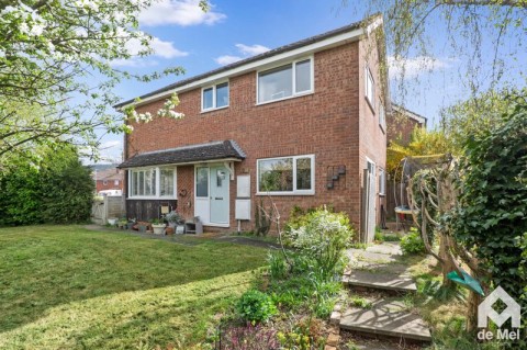 View Full Details for Pecked Lane, Bishops Cleeve - EAID:deMelProperty, BID:de Mel Property