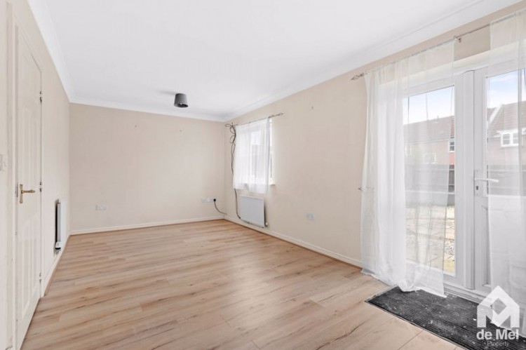 Images for Kingfisher Drive, Cheltenham