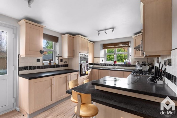 Images for Furlong Lane, Cheltenham