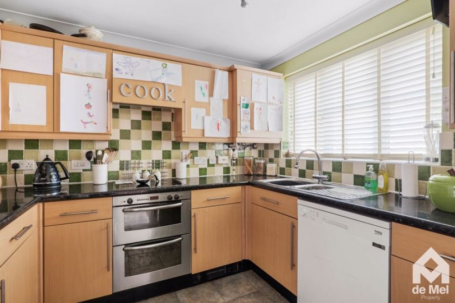 Images for Hayden Road, Cheltenham
