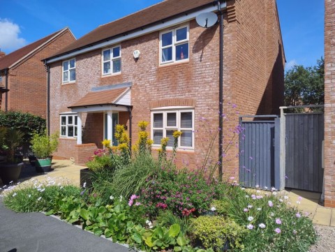 View Full Details for Balladine Crescent, Stoke Orchard - EAID:deMelProperty, BID:de Mel Property