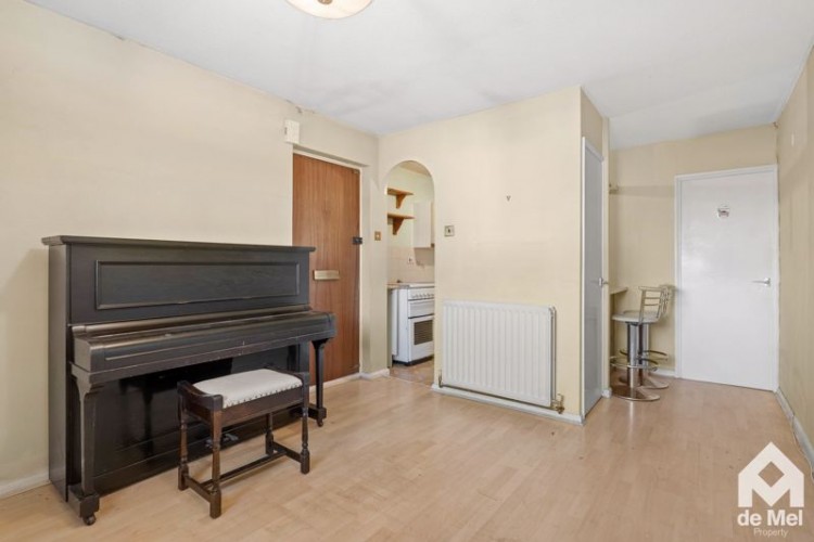 Images for River Leys, Swindon Village