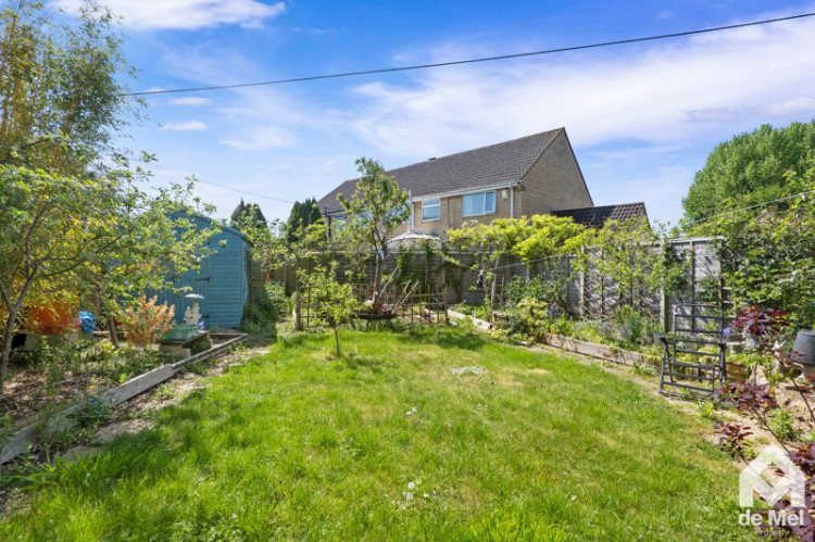 Images for Beckford Road, Alderton