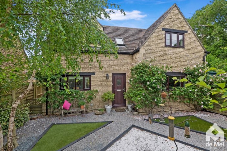Cockbury Court, Cleeve Hill, Winchcombe