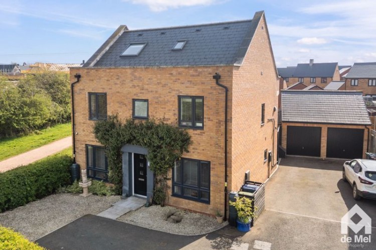 Images for Cape Ruby Close, Bishops Cleeve