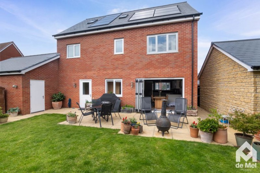 Images for Barleyfields Avenue, Bishops Cleeve