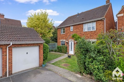 View Full Details for Hanson Gardens, Bishops Cleeve - EAID:deMelProperty, BID:de Mel Property