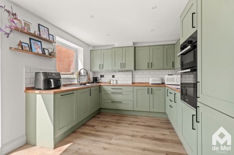 View Full Details for Thirlebrook Cottage, Aston Cross, Tewkesbury, GL20 - EAID:deMelProperty, BID:de Mel Property