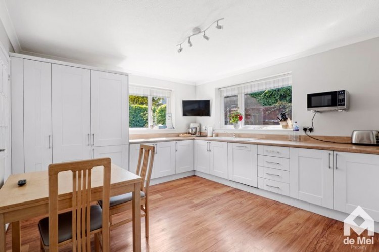 Images for Lyefield Road East, Charlton Kings