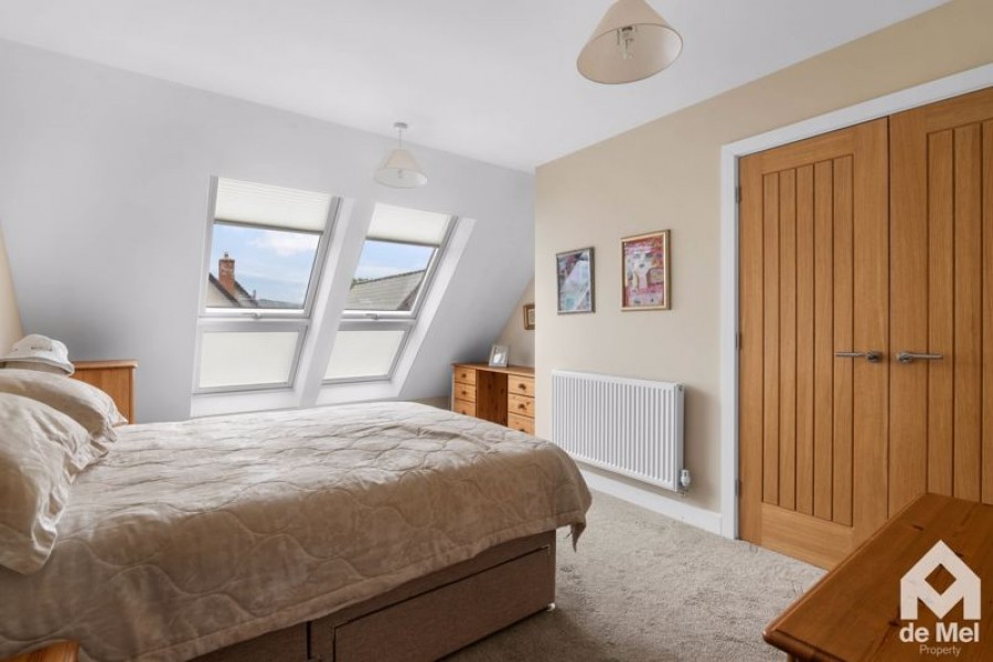 Images for Consell Green Lane, Toddington