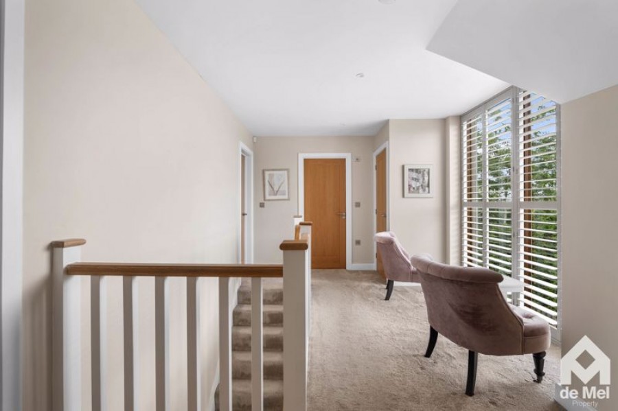 Images for Consell Green Lane, Toddington