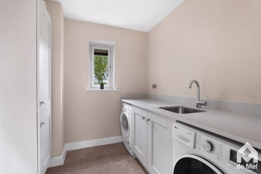 Images for Consell Green Lane, Toddington