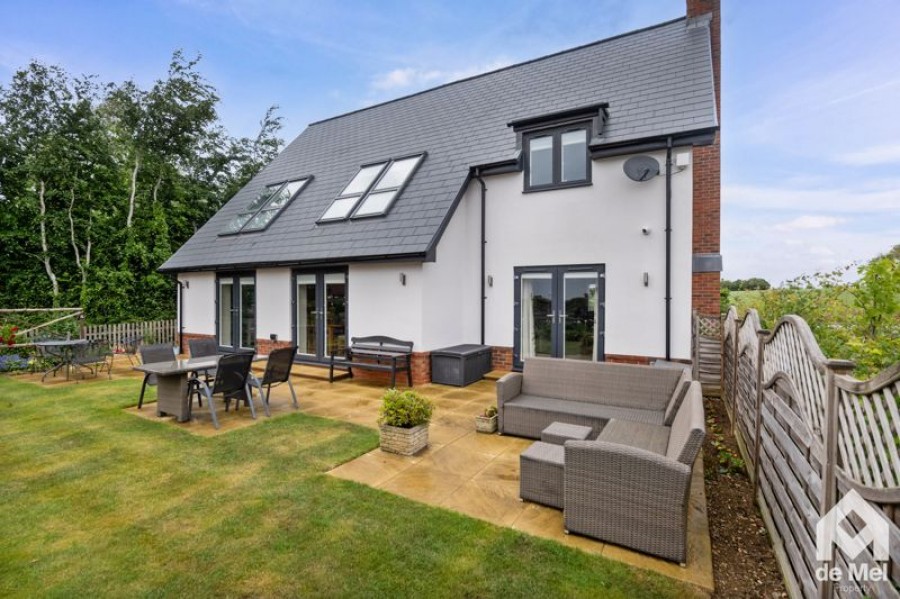 Images for Consell Green Lane, Toddington