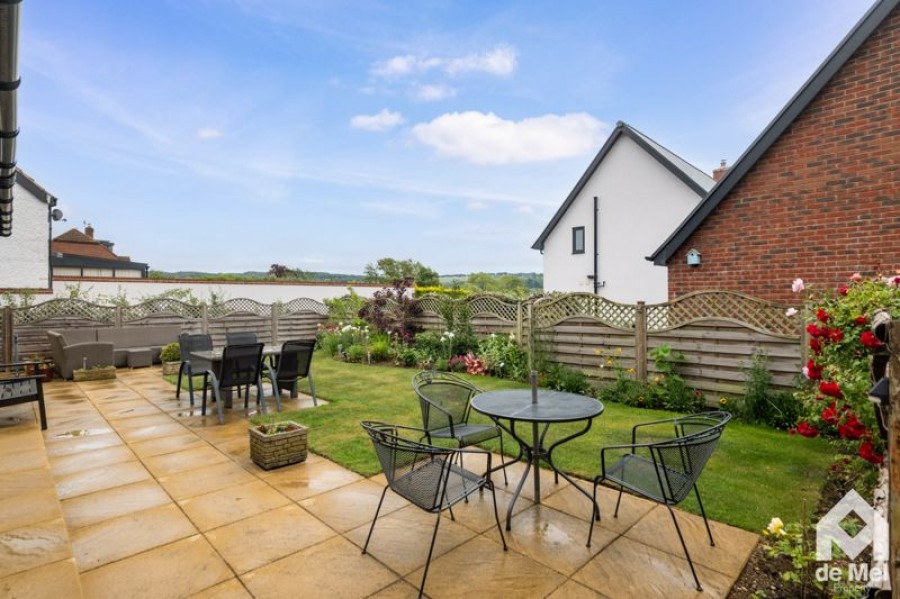 Images for Consell Green Lane, Toddington