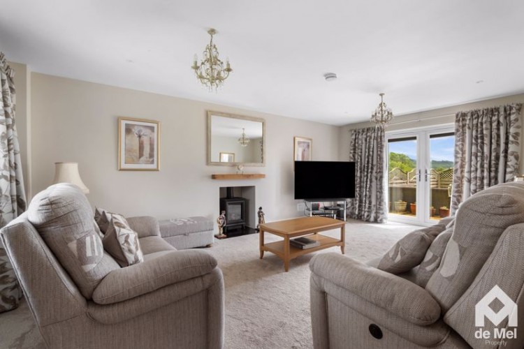 Images for Consell Green Lane, Toddington