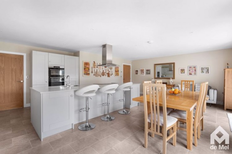 Images for Consell Green Lane, Toddington