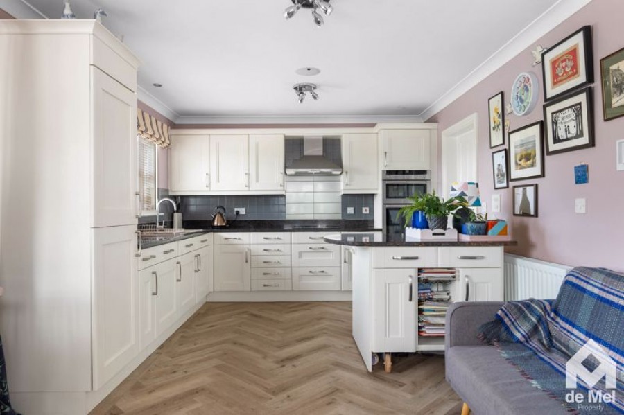 Images for Chedworth Drive, Winchcombe