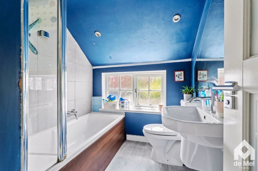 Images for Finsbury Cottage, Cheltenham Road, Bishops Cleeve