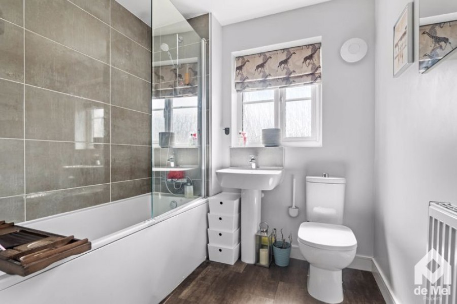 Images for Court Farm Close, Pamington, Tewkesbury