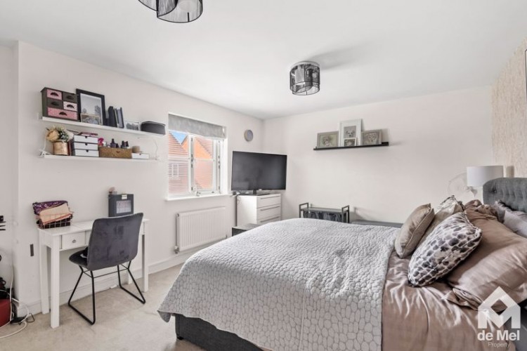 Images for Court Farm Close, Pamington, Tewkesbury