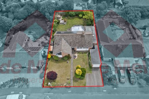 View Full Details for Highland Road, Charlton Kings, Cheltenham, GL53 - EAID:deMelProperty, BID:de Mel Property