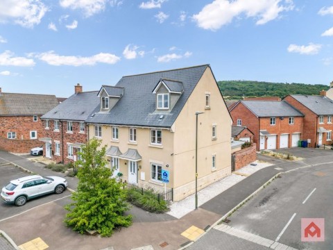 View Full Details for Huntlowe Close, Bishops Cleeve, Gloucestershire, GL52 - EAID:deMelProperty, BID:de Mel Property