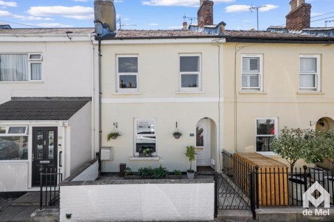 View Full Details for Naunton Crescent, Cheltenham - EAID:deMelProperty, BID:de Mel Property