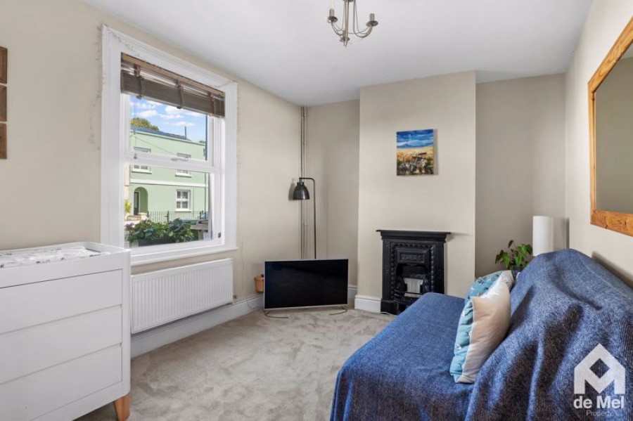 Images for Naunton Crescent, Cheltenham