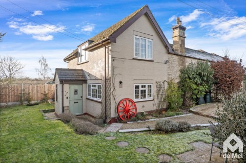 View Full Details for Southam Fields Farm, Meadoway, Bishops Cleeve, Chletenham, GL52 - EAID:deMelProperty, BID:de Mel Property