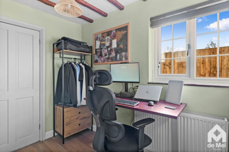 Images for Southam Fields Farm, Meadoway, Bishops Cleeve, Chletenham, GL52