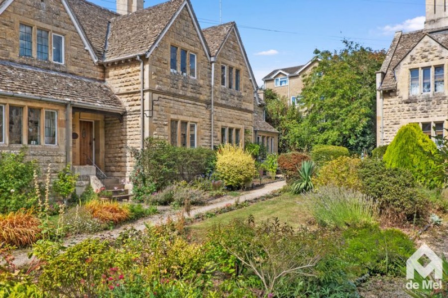 Images for Hyde Cottages, Brook Close, Winchcombe