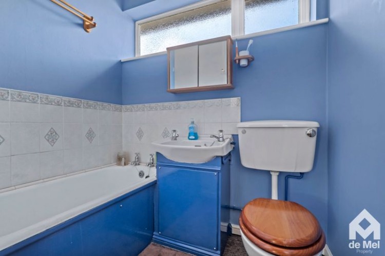 Images for Church Lane, Toddington