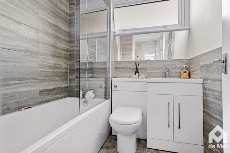 Images for Yew Tree Close, Wyman's Brook, Cheltenham