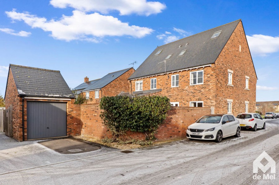 Images for Sunrise Avenue, Bishops Cleeve, Cheltenham, Gloucestershire, GL52