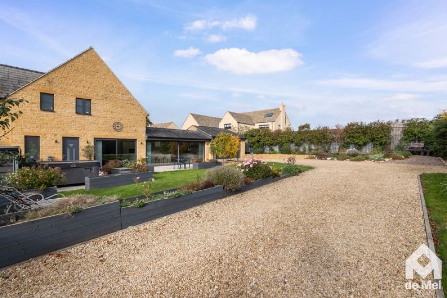 Images for Stow Road, Toddington, Gloucestershire, GL54