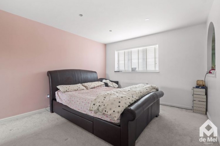 Images for Hanson Gardens, Bishops Cleeve, Cheltenham, GL52