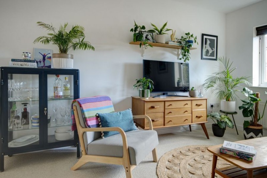 Images for Sir Charles Irving Close, Cheltenham