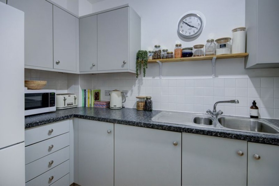 Images for Sir Charles Irving Close, Cheltenham