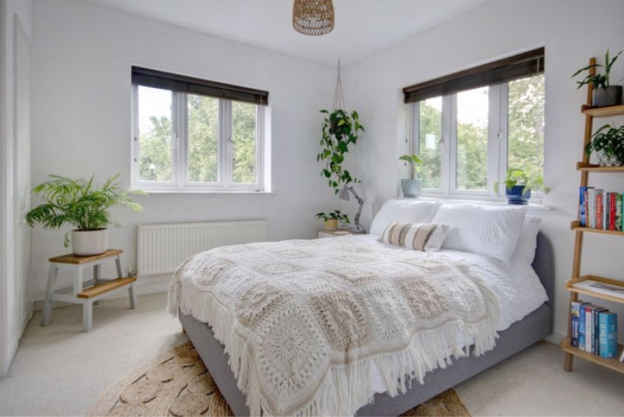 Images for Sir Charles Irving Close, Cheltenham