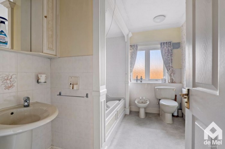 Images for Gilders Paddock, Bishops Cleeve, Cheltenham, GL52