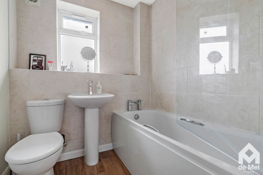 Images for Chiltern Avenue, Bishops Cleeve, Cheltenham, GL52