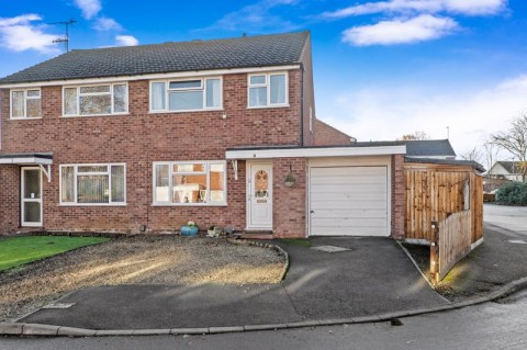 View Full Details for Maple Close, Evesham - EAID:deMelProperty, BID:de Mel Winchcombe