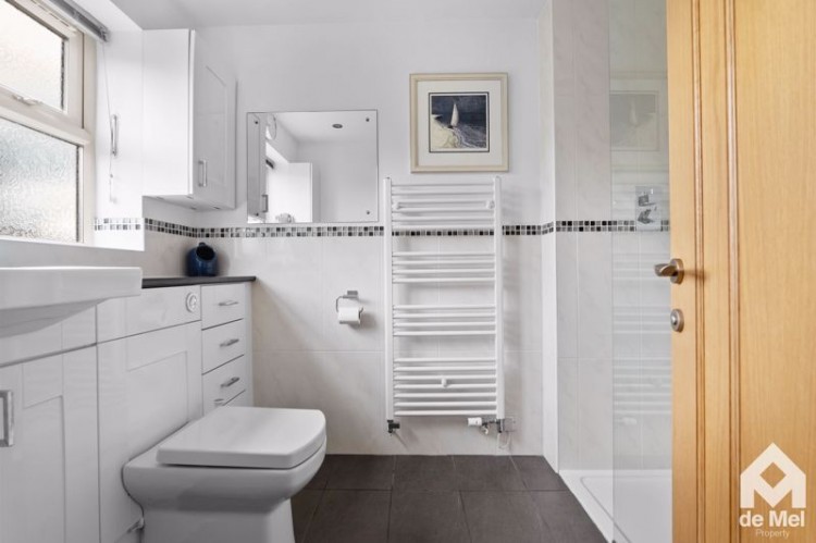 Images for The Finches, Greet